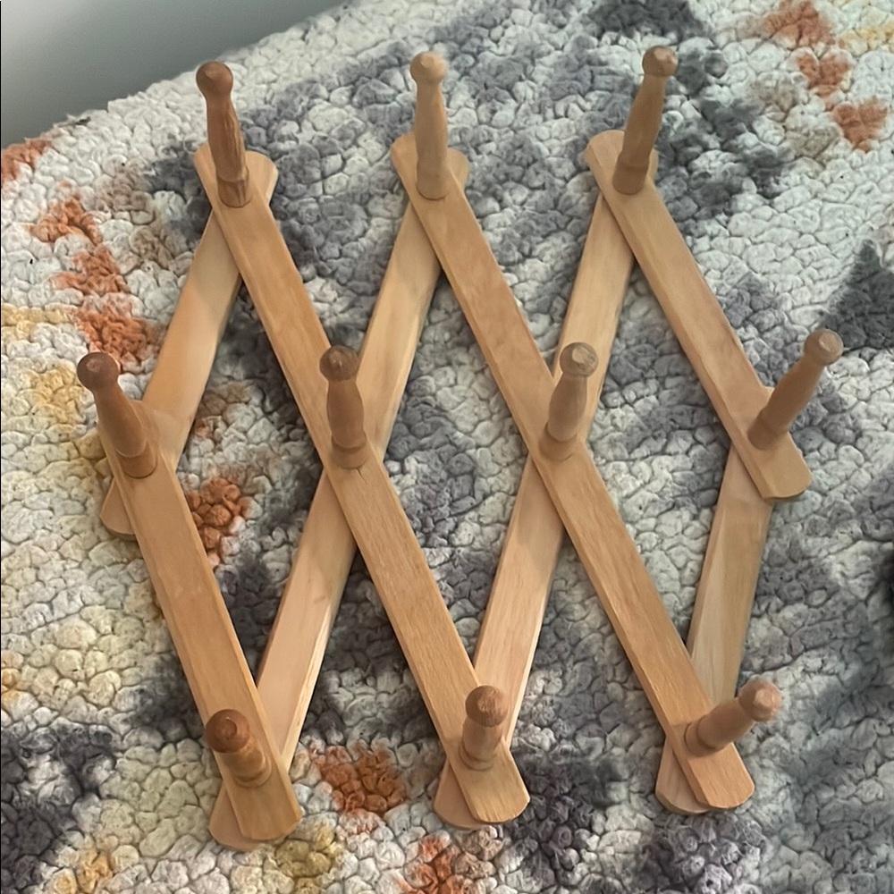 Expandable Wooden Wall Rack